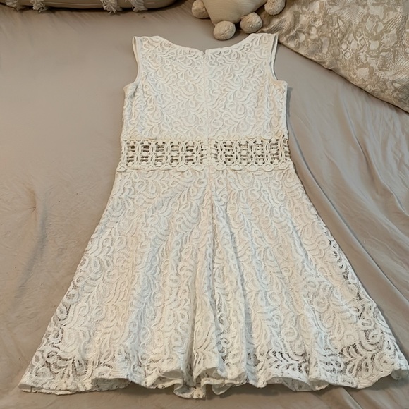 You Are Not Alone White Lace Midriff Cutout Skater Graduation Dress Size Medium - Picture 6 of 6